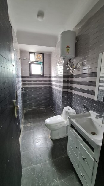 1 BHK Flat for Rent in Mehrauli, Delhi