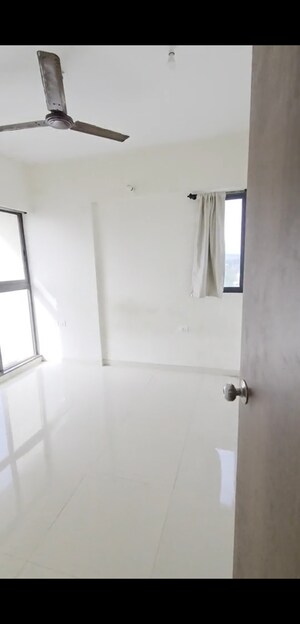 Bathroom in 2 BHK Apartment at Lodha Casa Supremo, Mira Road East – for Rent