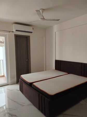 3 BHK + Basement 1350 Sq.Ft. Apartment in Signature Global City 81