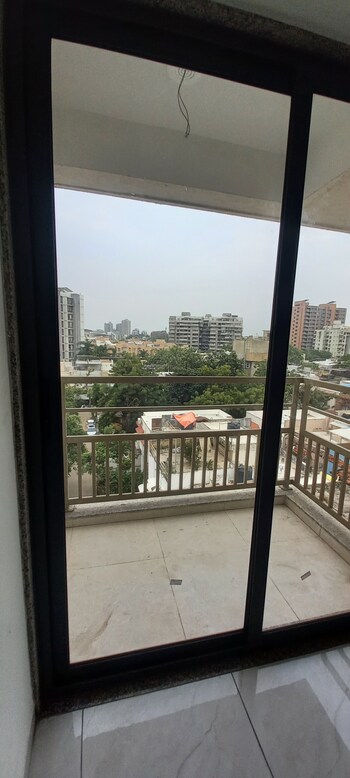 4 BHK Flat for Sale in Sabarmati, Ahmedabad