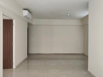 Lodha Sterling