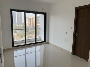 Oberoi Maxima