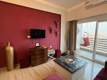 Satyam Paradise Sector 121