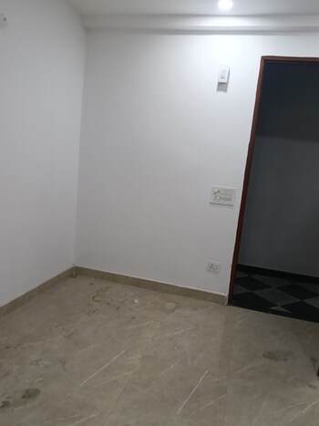 1 BHK Builder Floor for Sale in Freedom Fighters Enclave, Delhi