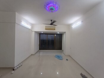 Skylark Apartments
