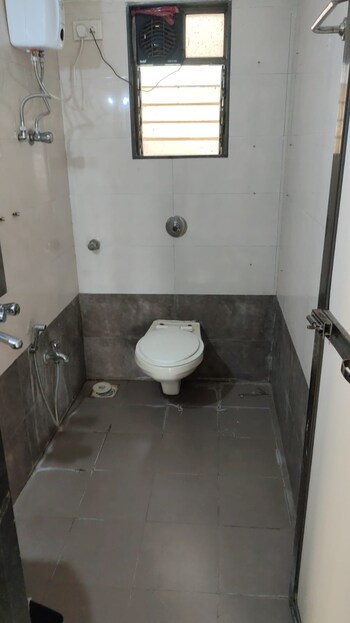 1 BHK Flat for Rent in Malad West, Mumbai