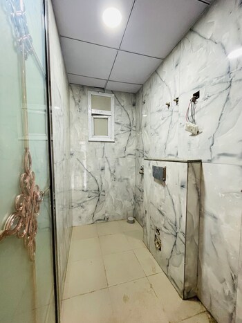3 BHK Builder Floor for Sale in Sector 73, Noida