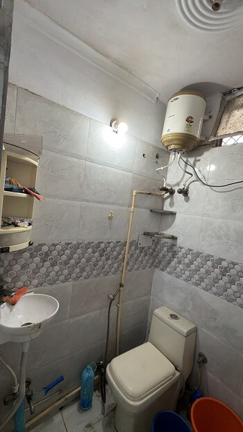 1 BHK Builder Floor for Rent in Patel Nagar, Delhi