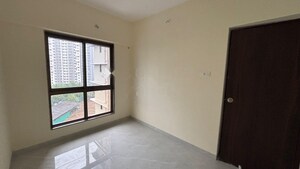 Room in 2.5 BHK Apartment at Hubtown Rising City, Ghatkopar East – for Rent