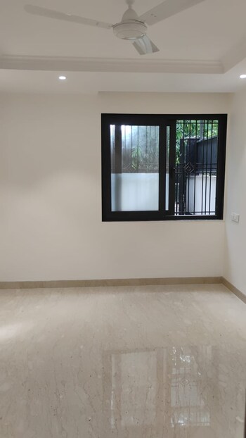 4 BHK Flat for Sale in Vasant Kunj, Delhi