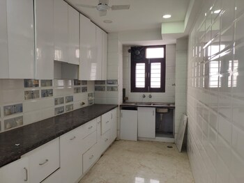 3 BHK Flat for Rent in Vasant Kunj, Delhi