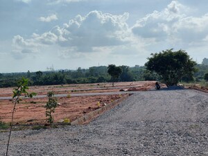  Plot For Sale in Makali
