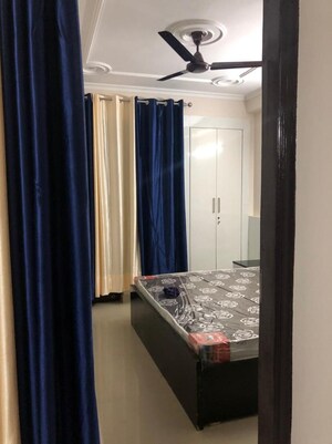 Bedroom in 2 BHK Builder Floor at Queens Plaza, Sector 43 – for Rent
