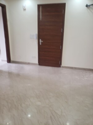 1 BHK Builder Floor For Rent in Janakpuri