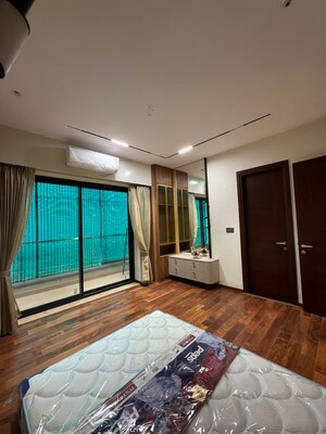 Room in 3 BHK Apartment at KK Luxura, Jp Nagar – for Sale