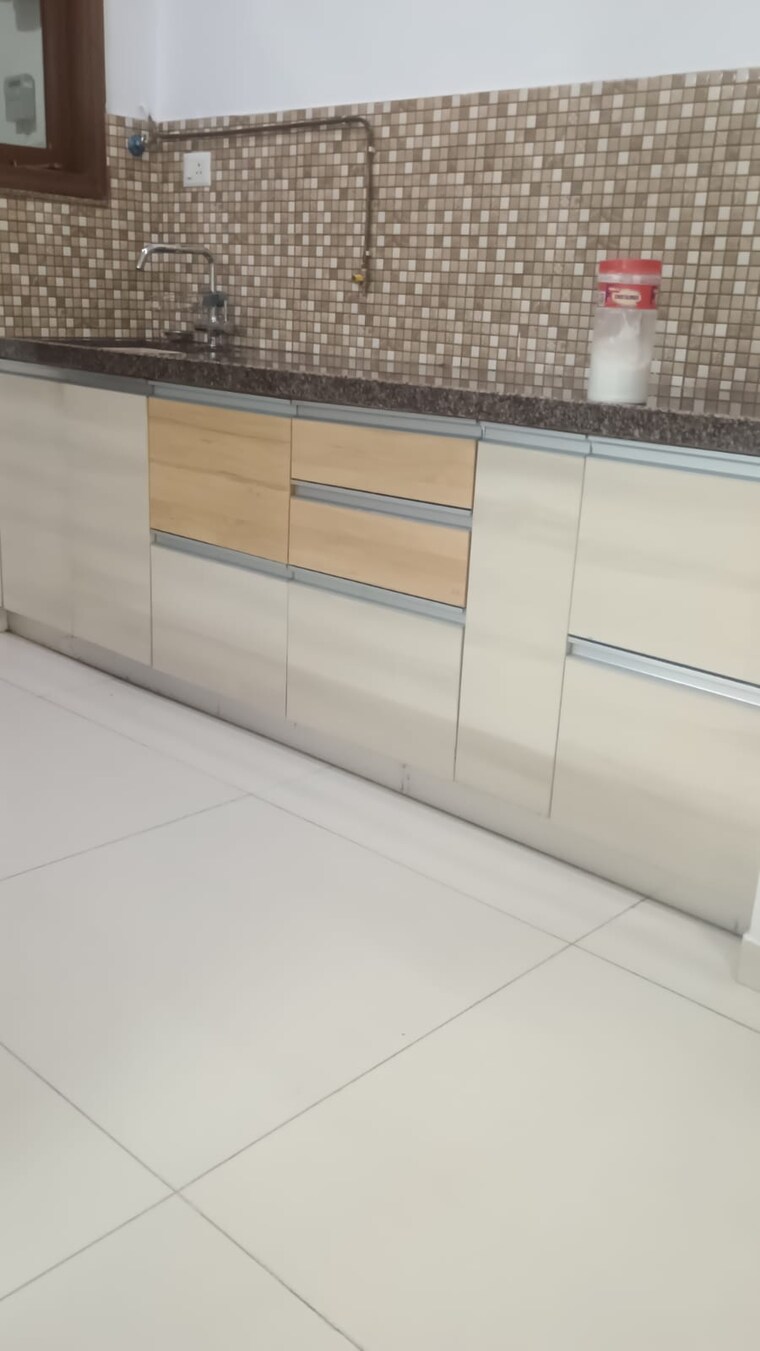 Bathroom, unique-youtopia 2 Bedroom 854 Sq.Ft. Apartment In Kharadi Pune 10645918