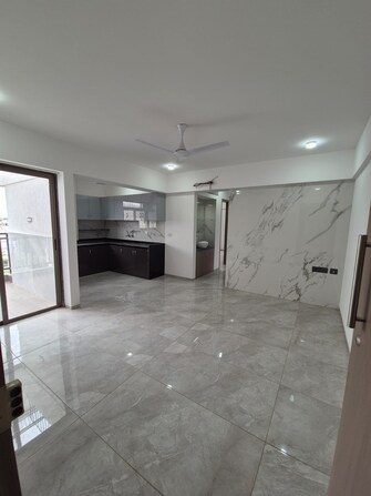 2 BHK +  820 Sq.Ft. Apartment in Border Roads CHS Phase 1