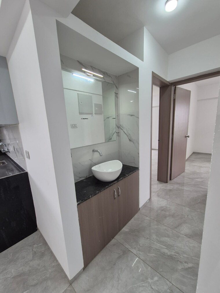 Bathroom, border-roads-chs-phase-1 2 Bedroom 820 Sq.Ft. Apartment In Dhanori Pune 10645907