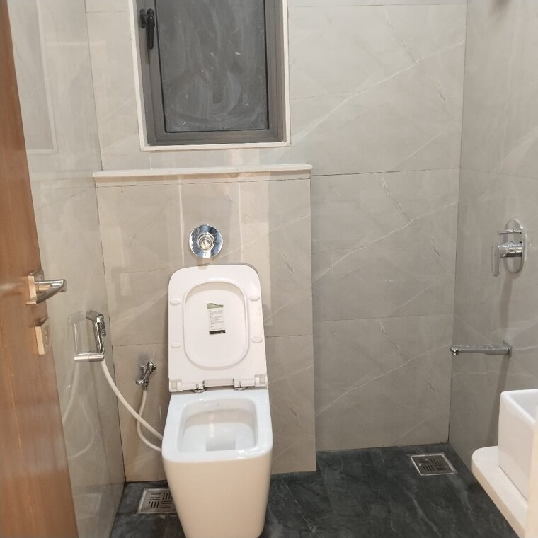 Bathroom, sugee-atharva 1 Bedroom 440 Sq.Ft. Apartment In Prabhadevi Mumbai 10645931