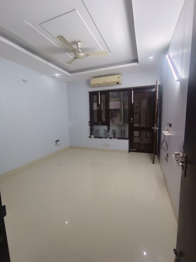 Room, uppal-southend 3 Bedroom 4200 Sq.Ft. Builder Floor In Sector 49 Gurgaon 10645937