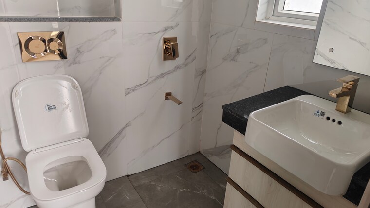 Bathroom, smart-world-orchard 3 Bedroom 1712 Sq.Ft. Apartment In Sector 61 Gurgaon 10645933