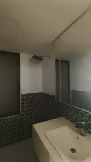 Bedroom in 3 BHK Apartment at Lodha Sterling, Kolshet Road – for Rent