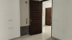 Bathroom in 3 BHK Apartment at Smart World Orchard, Sector 61 – for Rent