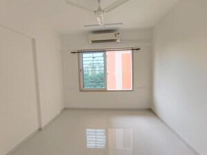 Bedroom in 2 BHK Apartment at Chembur – for Rent