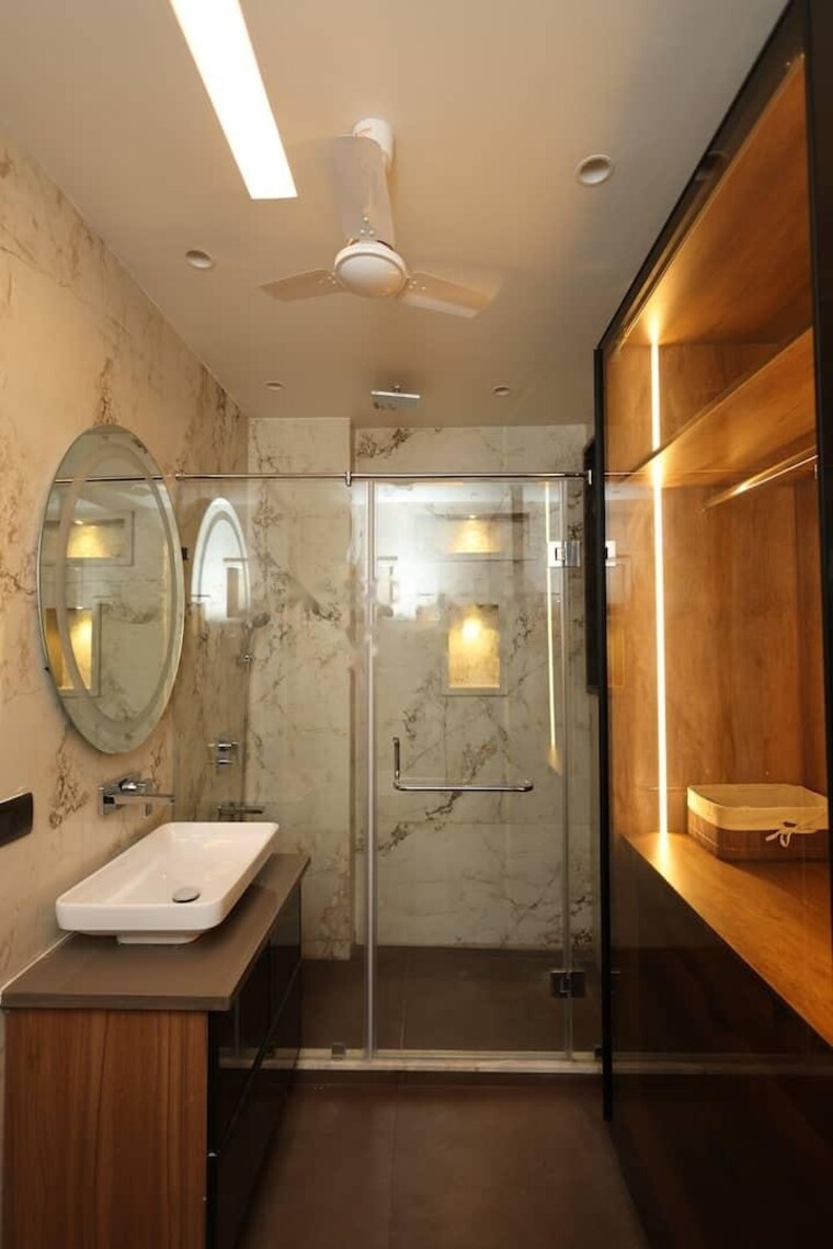 Bathroom, smart-world-orchard 2.5 Bedroom 3500 Sq.Ft. Apartment In Sector 61 Gurgaon 10645966
