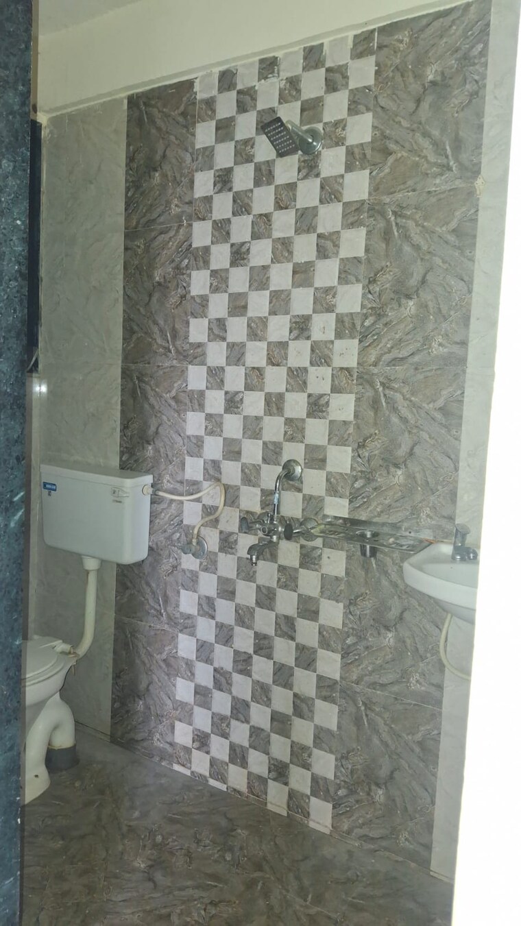 Bathroom, k-k-nehru-tower 2 Bedroom 1000 Sq.Ft. Apartment In Ulwe Navi Mumbai 10645974