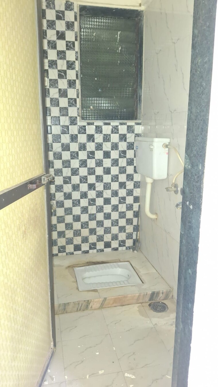 Bathroom, k-k-nehru-tower 2 Bedroom 1000 Sq.Ft. Apartment In Ulwe Navi Mumbai 10645974