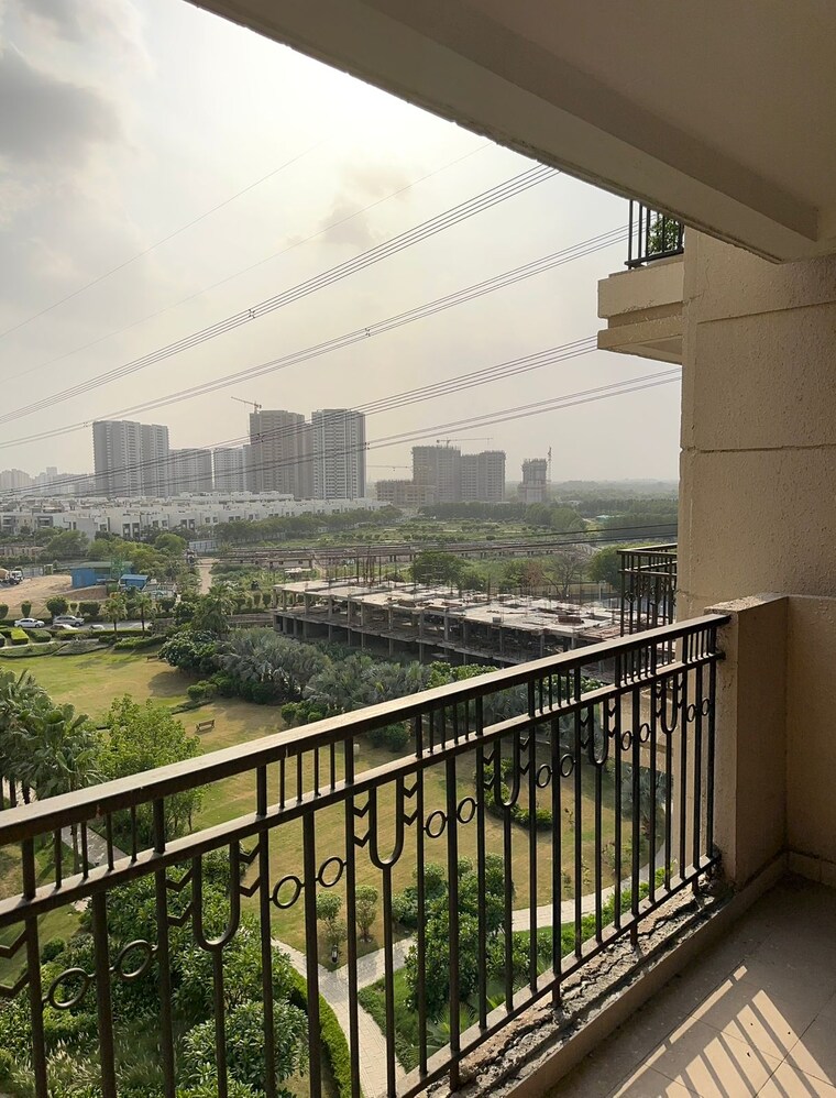 Balcony, indiabulls-centrum-park 3 Bedroom 2000 Sq.Ft. Apartment In Sector 103 Gurgaon 10645959