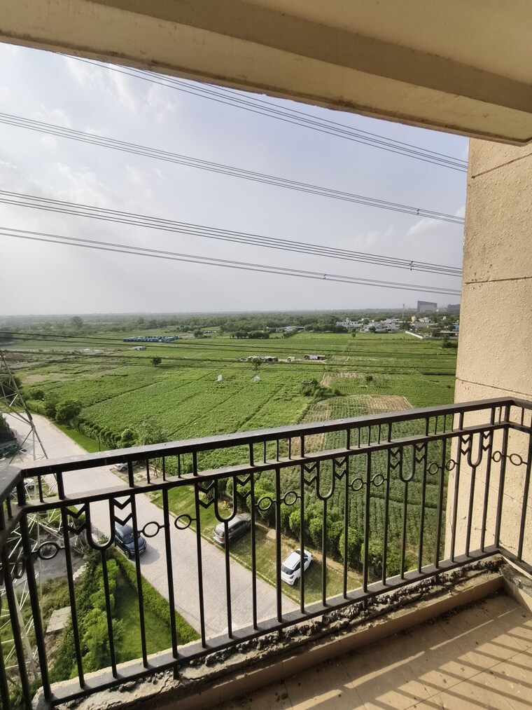 Balcony, indiabulls-centrum-park 3 Bedroom 2000 Sq.Ft. Apartment In Sector 103 Gurgaon 10645959