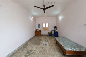 Room in 5 BHK Independent House at Ghatlodia – for Sale