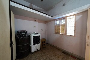 Parking in 5 BHK Independent House at Ghatlodia – for Sale