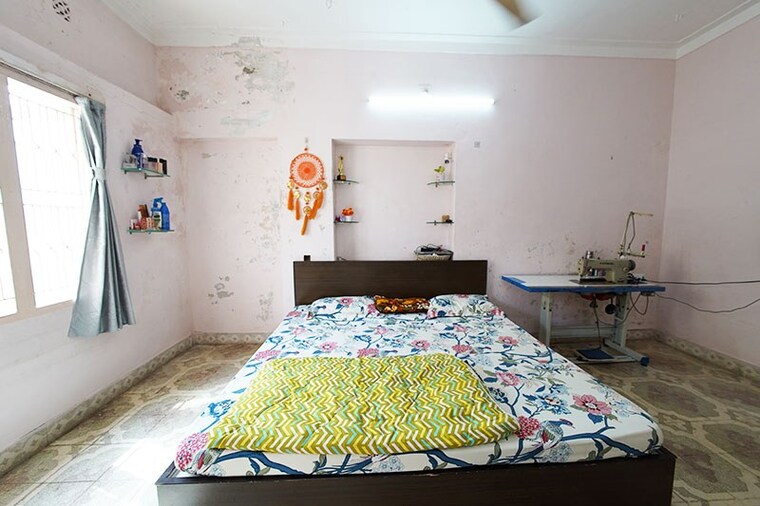 Bedroom, ghatlodia 5 Bedroom 240 Sq.Yd. Independent House In Ghatlodia Ahmedabad 10646069