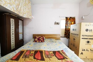 Bedroom in 5 BHK Independent House at Ghatlodia – for Sale