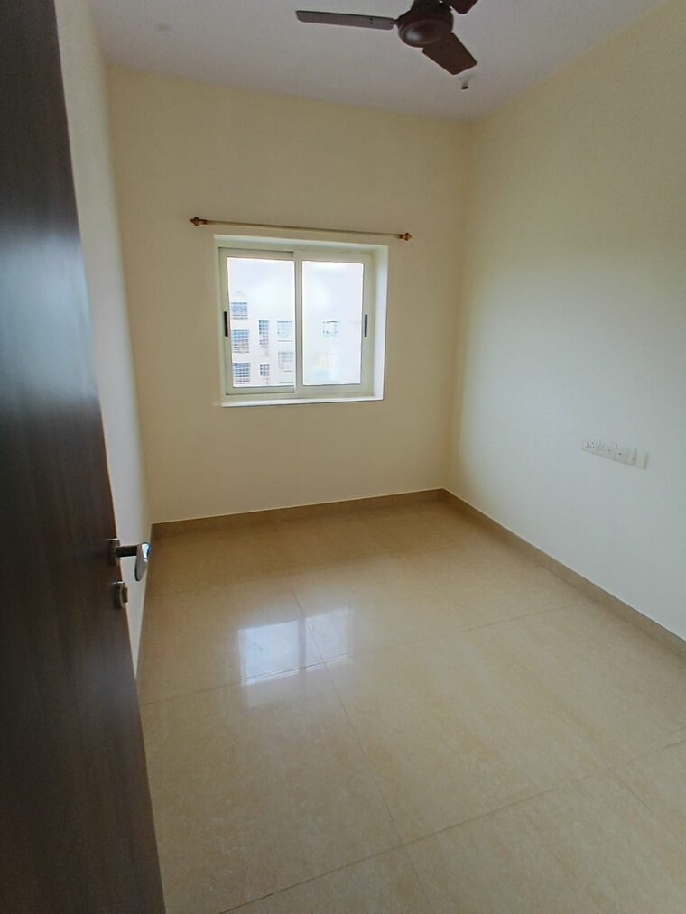 Room, lokhandwala-whispering-palms-xxclusives 3.5 Bedroom 1450 Sq.Ft. Apartment In Kandivali East Mumbai 10646065