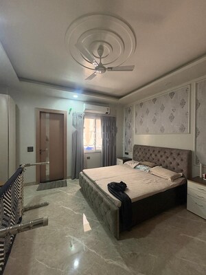 3 BHK Builder Floor For Rent in Sector 109