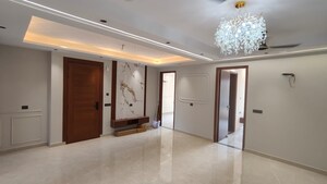 Room in 3 BHK Builder Floor at Ansal API Esencia, Sector 67 – for Rent