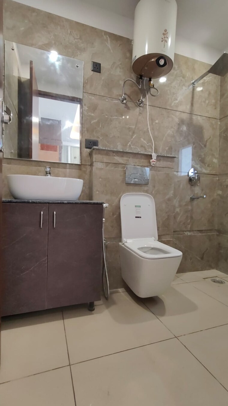 Bathroom, ansal-api-esencia 3 Bedroom 1600 Sq.Ft. Builder Floor In Sector 67 Gurgaon 10646068