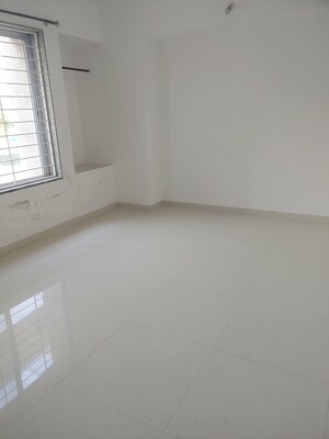 Furnished Amenities in 2 BHK Apartment at Abhinav Pebbles Urbania, Bavdhan – for Rent