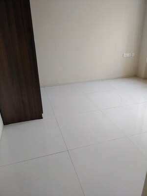 Room in 2 BHK Apartment at Abhinav Pebbles Urbania, Bavdhan – for Rent
