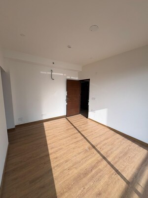 Room in 3 BHK Apartment at Godrej Meridien, Sector 106 – for Rent