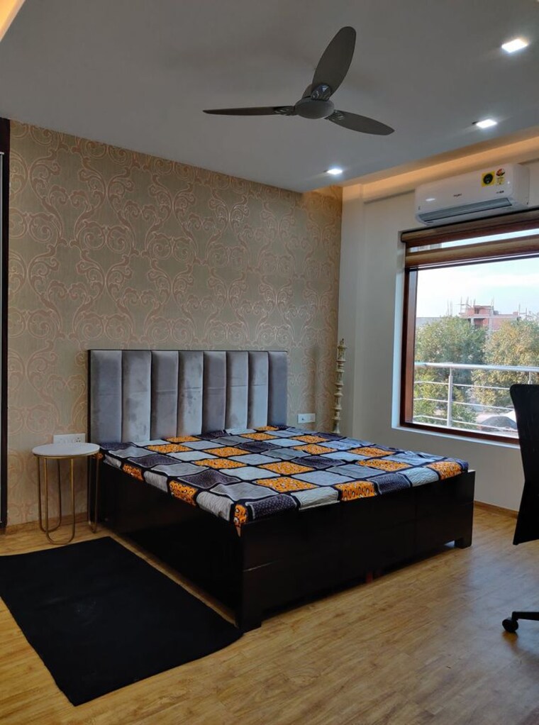 Bedroom, sector 57 4 Bedroom 5000 Sq.Ft. Builder Floor In Sector 57 Gurgaon 10646534