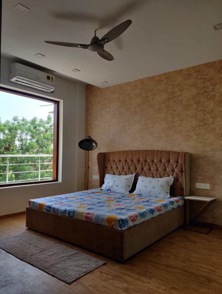 Bedroom, sector 57 4 Bedroom 5000 Sq.Ft. Builder Floor In Sector 57 Gurgaon 10646534