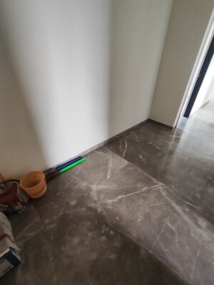 Room in 3 BHK Apartment at Raj Tattva, Kapur Bawdi – for Sale
