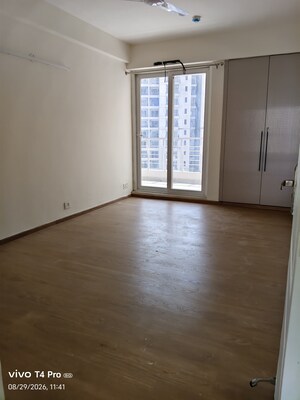 Room in 4 BHK Apartment at Lotus Panache, Sector 110 – for Rent