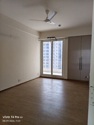 Room in 4 BHK Apartment at Lotus Panache, Sector 110 – for Rent
