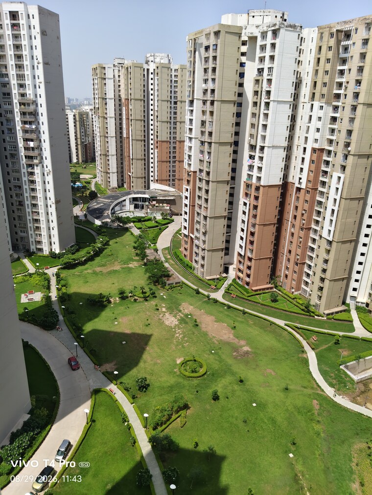 Balcony, lotus-panache 4 Bedroom 2538 Sq.Ft. Apartment In Sector 110 Noida 10646605